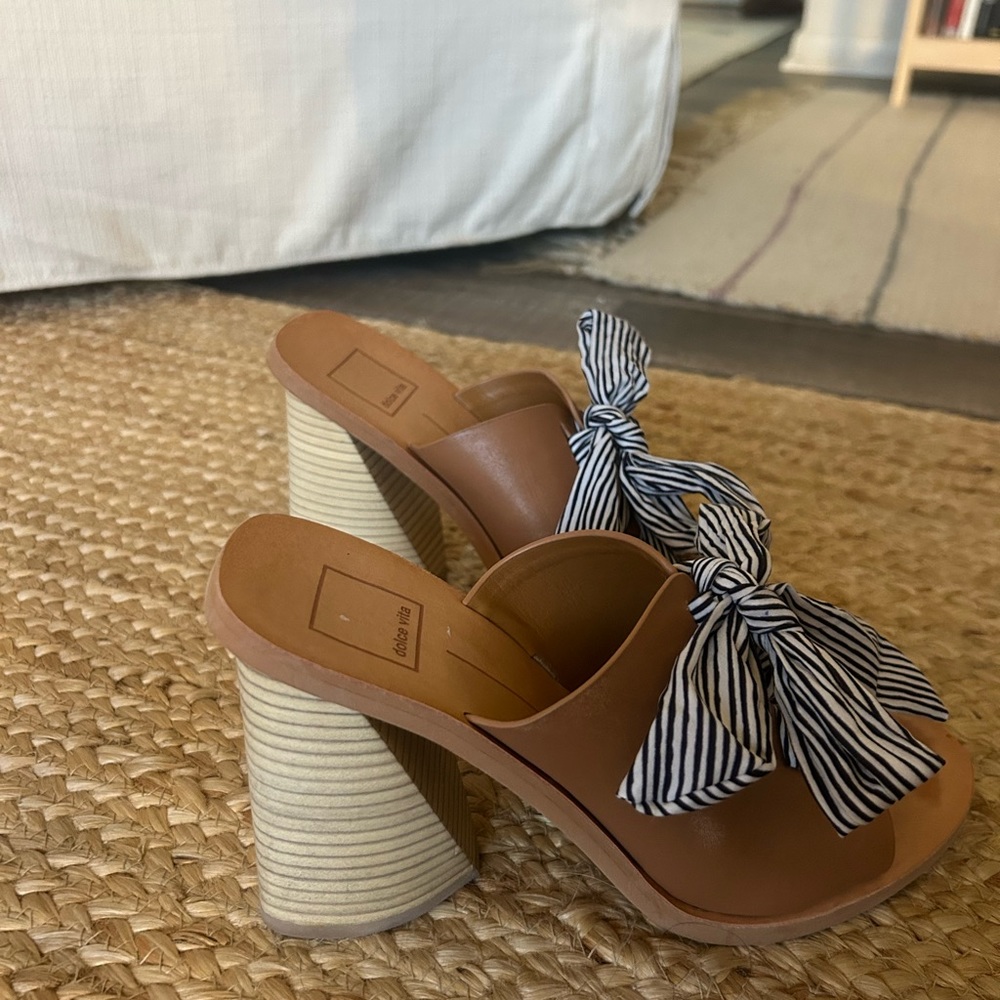 Dolce Vita tie up sandals. Size 8.5. - Picture 2 of 6